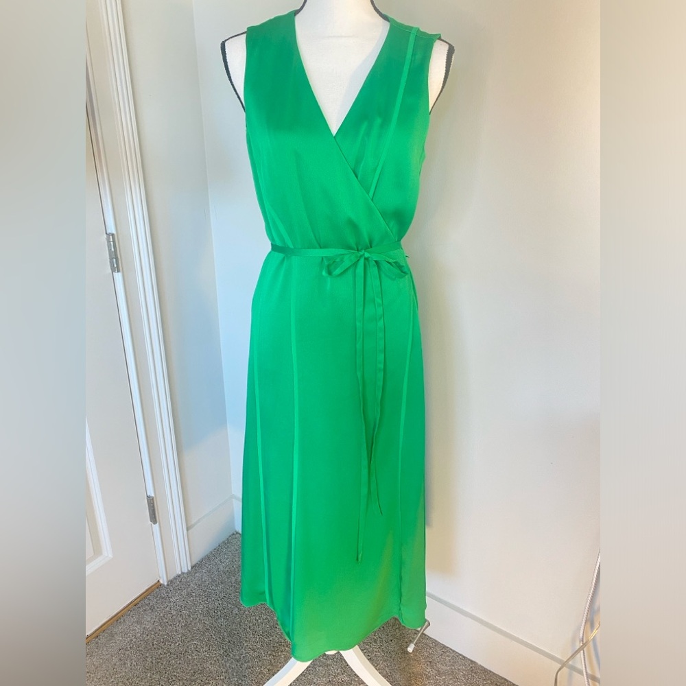 Banana Republic Kelly Green Vneck Midi Wrap Dress Tie Belt Medium Sleeveless NWT - Picture 4 of 17